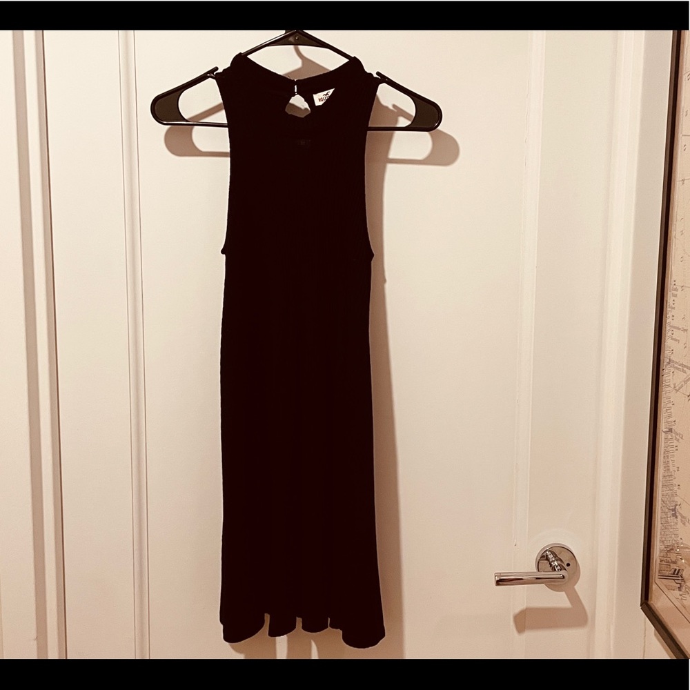 Hollister mock-neck, ribbed black mini dress (Small)